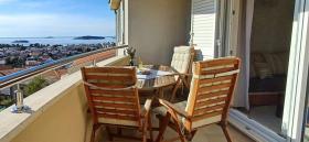 Etagenwohnung Zu verkaufen in Rogoznica-Dalmatien-Sibenik [Sibensko-Kn, Kroatien Etagenwohnung Zu verkaufen in Rogoznica-Dalmatien-Sibenik [Sibensko-Kn, Kroatien