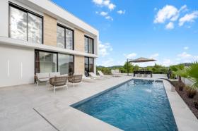 Villa En venta en Tribunj-Dalmatien-Sibenik [Sibensko-Kn, Croacia