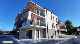Apartamento En venta en Vodice, Srima-Šíbensko Kninska županija, Croacia