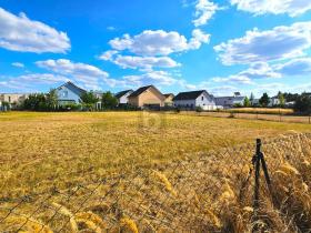 terreno edificabile In vendita a Strasshof an der Nordbahn, Austria