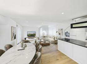 Apartamento sótão Para alugar em Belp, Suíça