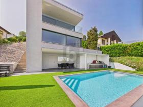 Дом на одну семью Продаётся в Вентон, Швейцария Дом на одну семью Продаётся в Вентон, Швейцария