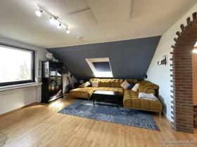 Mieszkanie na poddaszu Na sprzedaż w Aachen-Nütheim, Niemcy Mieszkanie na poddaszu Na sprzedaż w Aachen-Nütheim, Niemcy