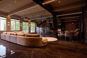 Loft studio te huur in Stuttgart-Uhlandshöhe, Germany