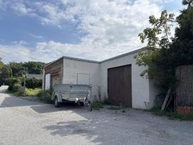 Einfamilienhaus Zwangsversteigerung in Bruck-Katastralgemeinde Bruck an der Leitha, Österreich