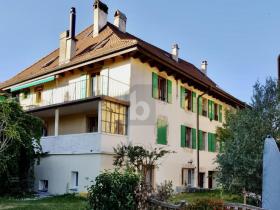 Dvoetažni stan Na prodaju u Bonvillars, Švicarska