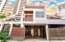 Byhus Til salgs i Bangkok-Khlong Toei District, Thailand