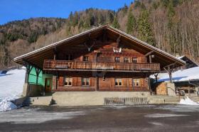 Charlet En alquiler en Bex-Plan Saugey, Suiza