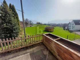 Apartamento térreo Para alugar em Ernetschwil, Suíça