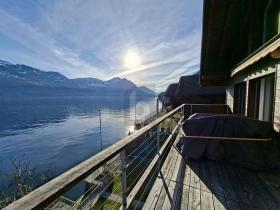 Leilighet over 2 plan Til leie i Gersau, Sveits