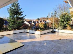 apartamento andar Para alugar em Friedrichsdorf-Dillingen, Alemanha