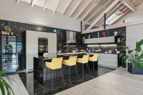 Vila À venda em Miécourt, Suíça Vila À venda em Miécourt, Suíça