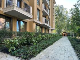 Plat te koop in Слънчев бряг-Burgas, Bulgarije