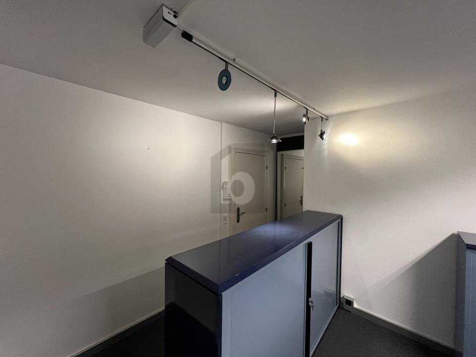 Bloco de escritórios Para alugar em Biel/Bienne-Altstadt, Suíça