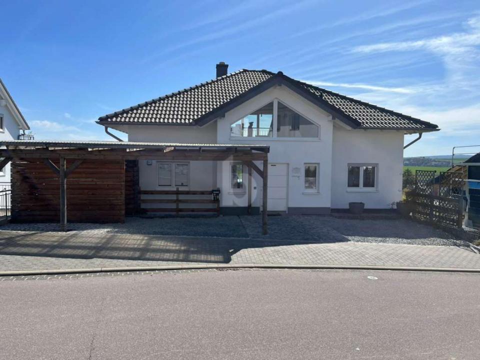Detached house For Sale in Pellingen, Germany
