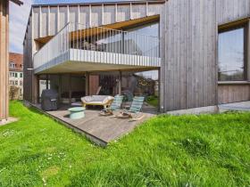 Квартира на первом этаже Продаётся в Хофштеттен, Швейцария