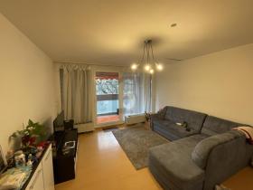 フラット 販売中 で カールスルーエ-インネンシュタット オスト, ドイツ