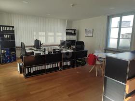 Офисное помещение В аренду в Лангенталь, Швейцария