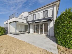 moradia geminada À venda em Andwil (SG), Suíça