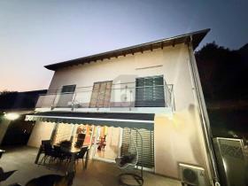 Einfamilienhaus Zu verkaufen in Cugnasco, Schweiz