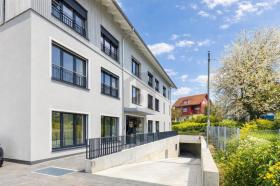 Penthouse Eladó a  oldalon. Remetschwil, Svájc