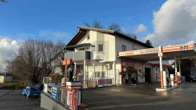 Lakó-és kereskedelmi épület Eladó a  oldalon. Kenzingen-Emmendingen, Németország