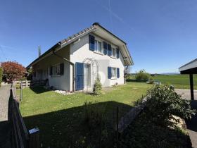 Semi-detached house For Sale in Oberbipp, Switzerland