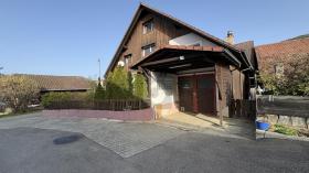 フラット 販売中 で ムーヴェリエ, スイス