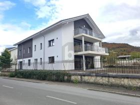 Penthouse Zu vermieten in Courrendlin, Schweiz