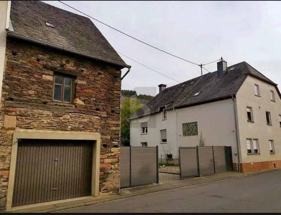 Detached house For Sale in Wintrich-Bernkastel-Wittlich, Germany