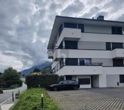 Lapos Eladó a  oldalon. Cadenazzo, Svájc