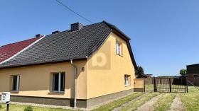 戸建住宅 販売中 で クーレン-クライス・ルートヴィヒスルスト・パルヒム, ドイツ