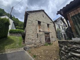 Kuća za odmor Na prodaju u Acquarossa, Švicarska Kuća za odmor Na prodaju u Acquarossa, Švicarska