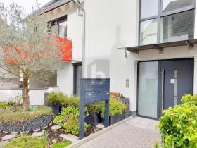 Floor Apartment For Rent in Karlsruhe-Knielingen, Germany Floor Apartment For Rent in Karlsruhe-Knielingen, Germany