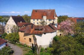 Mehrfamilienhaus Zu verkaufen in Hirrlingen-Tübingen, Deutschland Mehrfamilienhaus Zu verkaufen in Hirrlingen-Tübingen, Deutschland