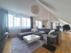 Apartamento sótão À venda em Schwechat-Katastralgemeinde Rannersdorf, Áustria