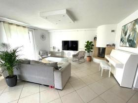 Casas geminadas Para alugar em Enkel, Suíça