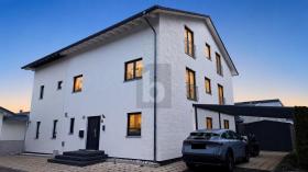 casa bifamiliare In vendita a Bad Säckingen-Rippolingen, Germania