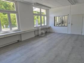 Kantoorruimte te huur in Rüti, Zwitserland