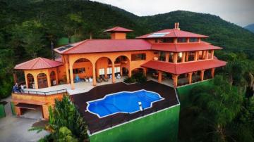 Spectacular Luxury Estate in Florianopolis with 1600 sqm living area on a huge 30 ha Landplot, 88064-759 Florianopolis, Brazil Spectacular Luxury Estate in Florianopolis with 1600 sqm living area on a huge 30 ha Landplot, 88064-759 Florianopolis, Brazil