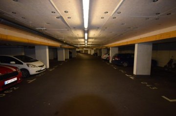 Garaža / Parking  u Beč-Simmering, Austria
