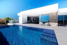 Costa Blanca Immobilie Villa mit Meerblick - Villa zu verkaufen in El Poble Nou de Benitatxell / Benitachell-La Cumbre del Sol, Spanien